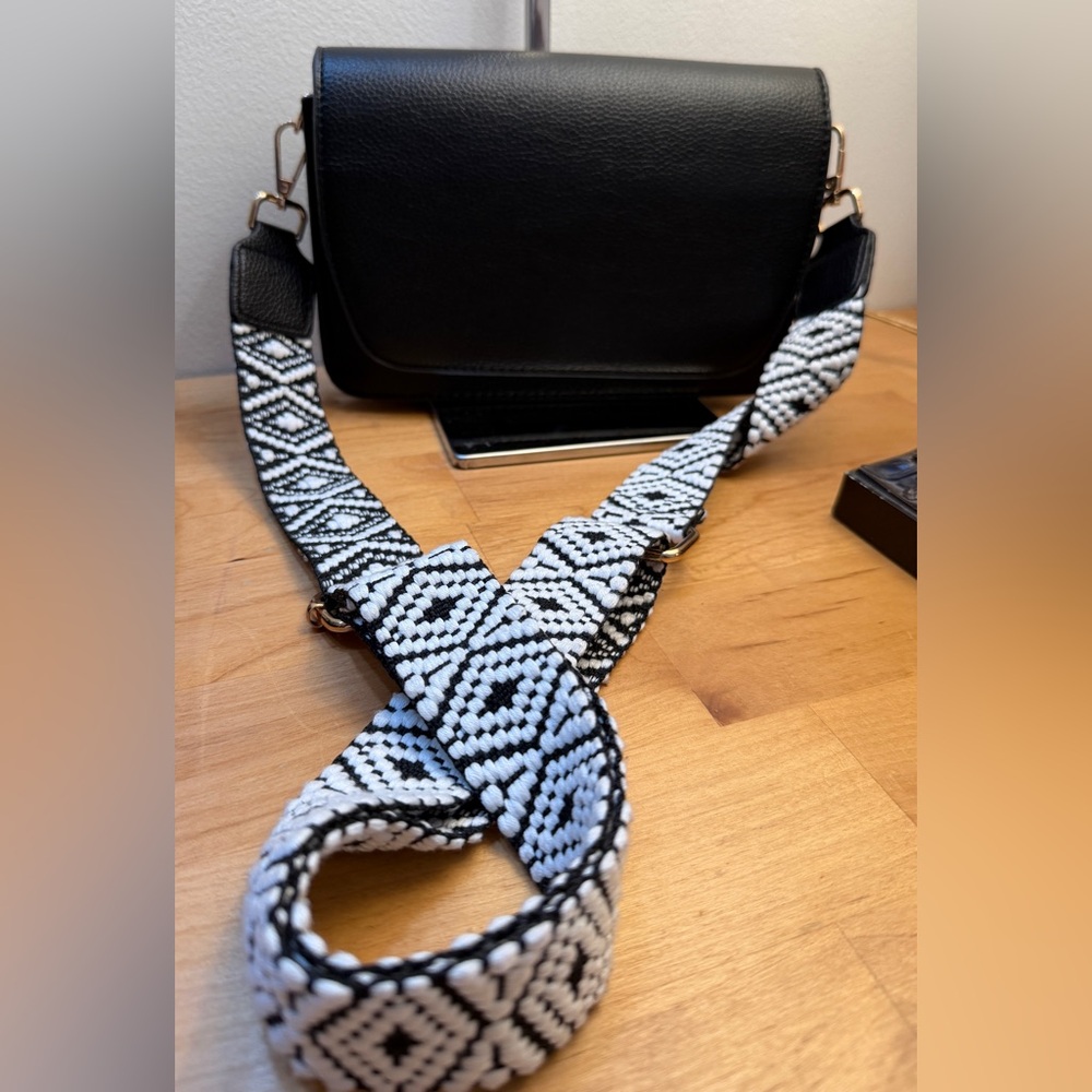 Jen & Co Noah Flap Over Geometric Guitar Strap Vegan Leather Crossbody Bag